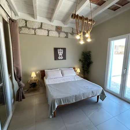 Πανσιόν House Orlando 4*