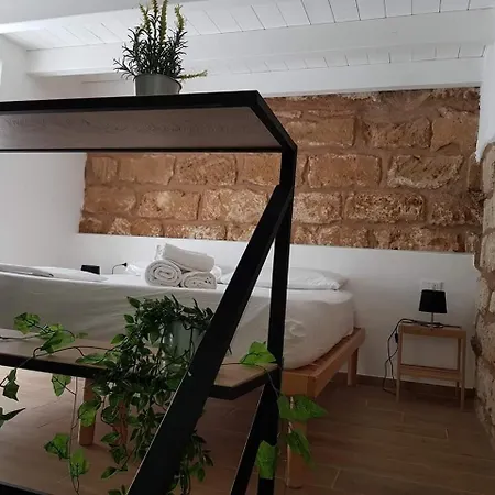 House Orlando 4*