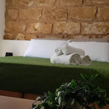 Πανσιόν House Orlando Sferracavallo